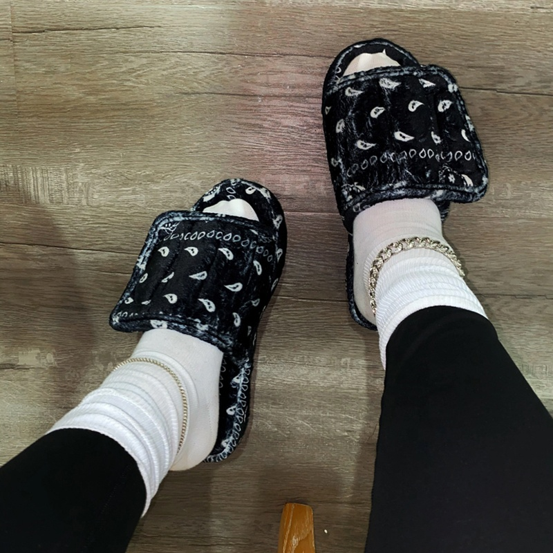 Black Bandana Slippers