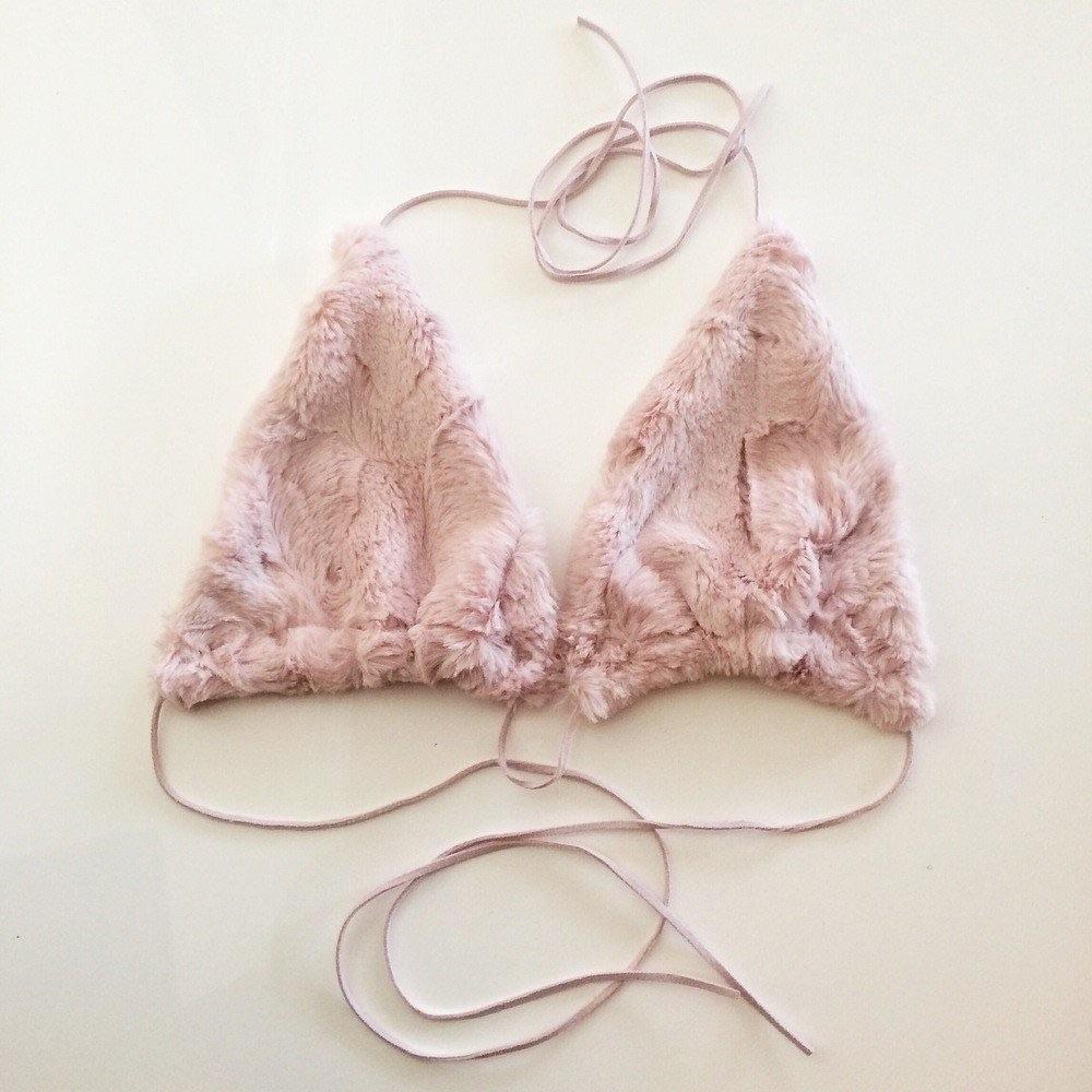 Hey Ma Fur Bra